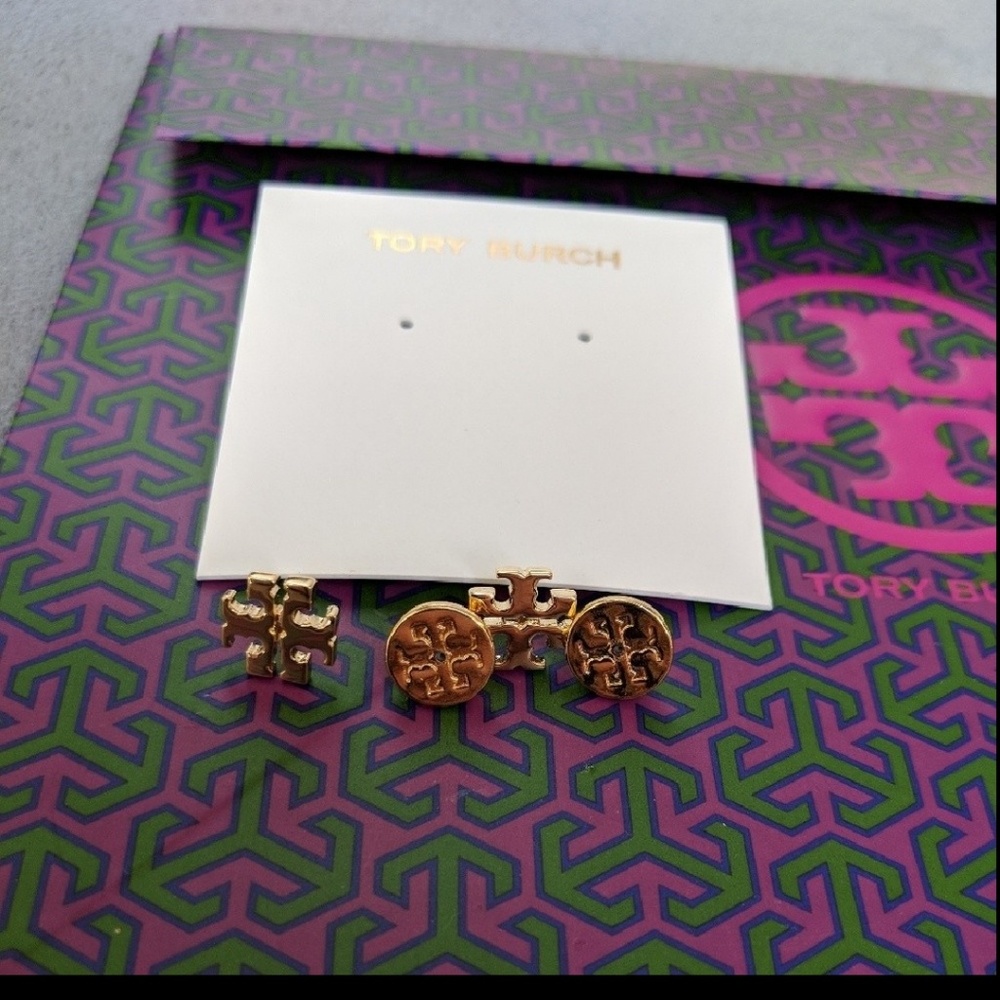 *NEW* Tory Burch gold plated earrings - Picture 3 of 7